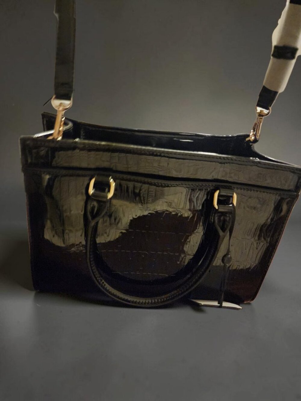 DKNY Perri Box Satchel – Patent Black – NWT - Picture 10 of 16